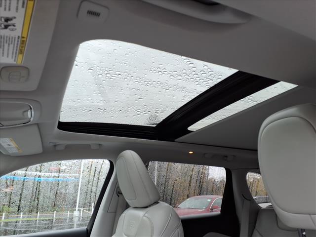 used 2019 Jeep Cherokee car