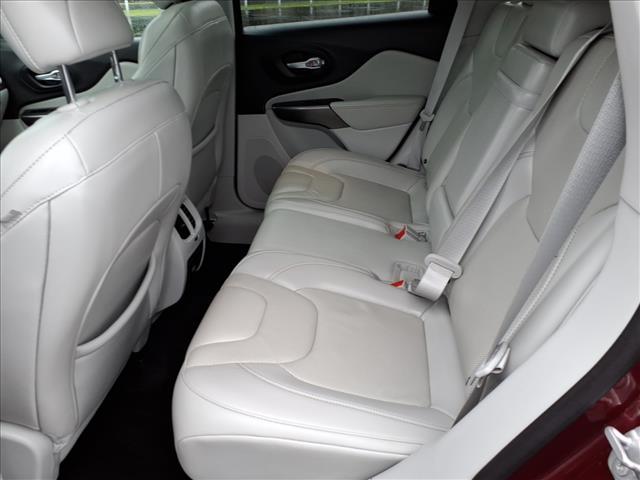 used 2019 Jeep Cherokee car