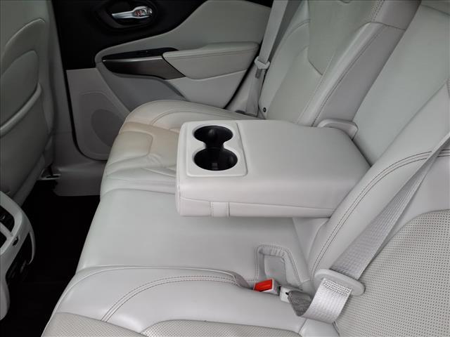 used 2019 Jeep Cherokee car