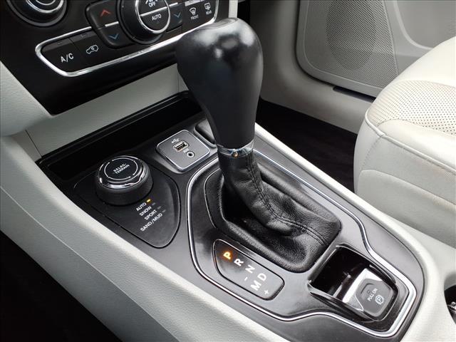 used 2019 Jeep Cherokee car