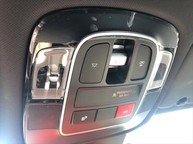 new 2025 Hyundai TUCSON Hybrid car, priced at $41,875