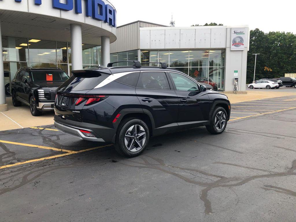 new 2026 Hyundai TUCSON Hybrid car, priced at $35,809