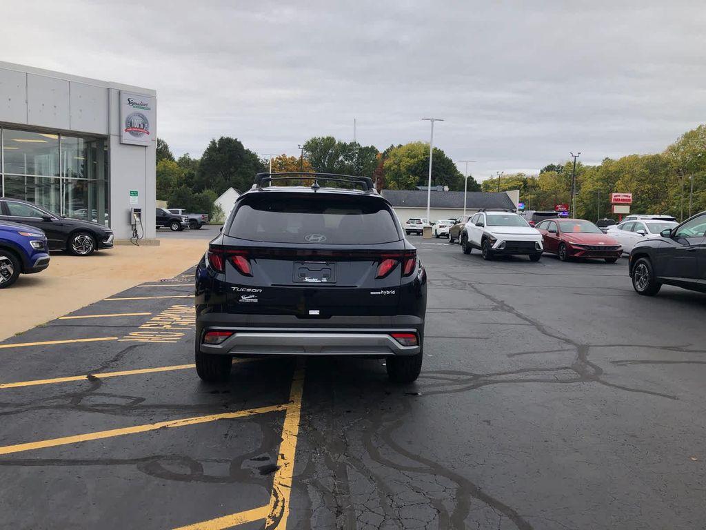 new 2026 Hyundai TUCSON Hybrid car, priced at $35,809