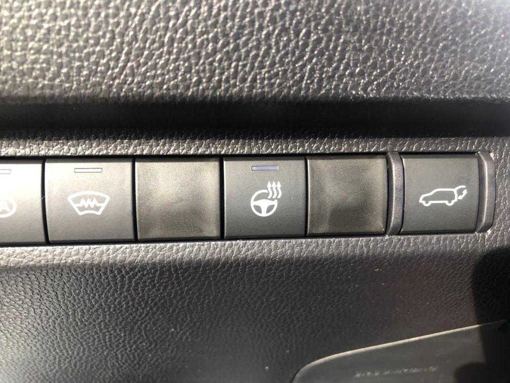 new 2025 Toyota RAV4 car, priced at $37,258