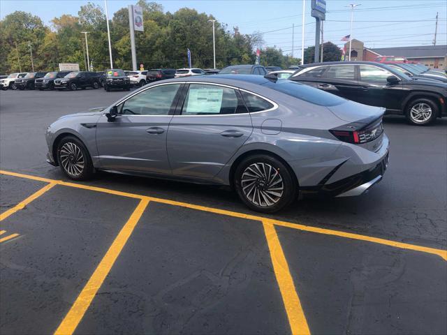 new 2025 Hyundai Sonata Hybrid car, priced at $38,003