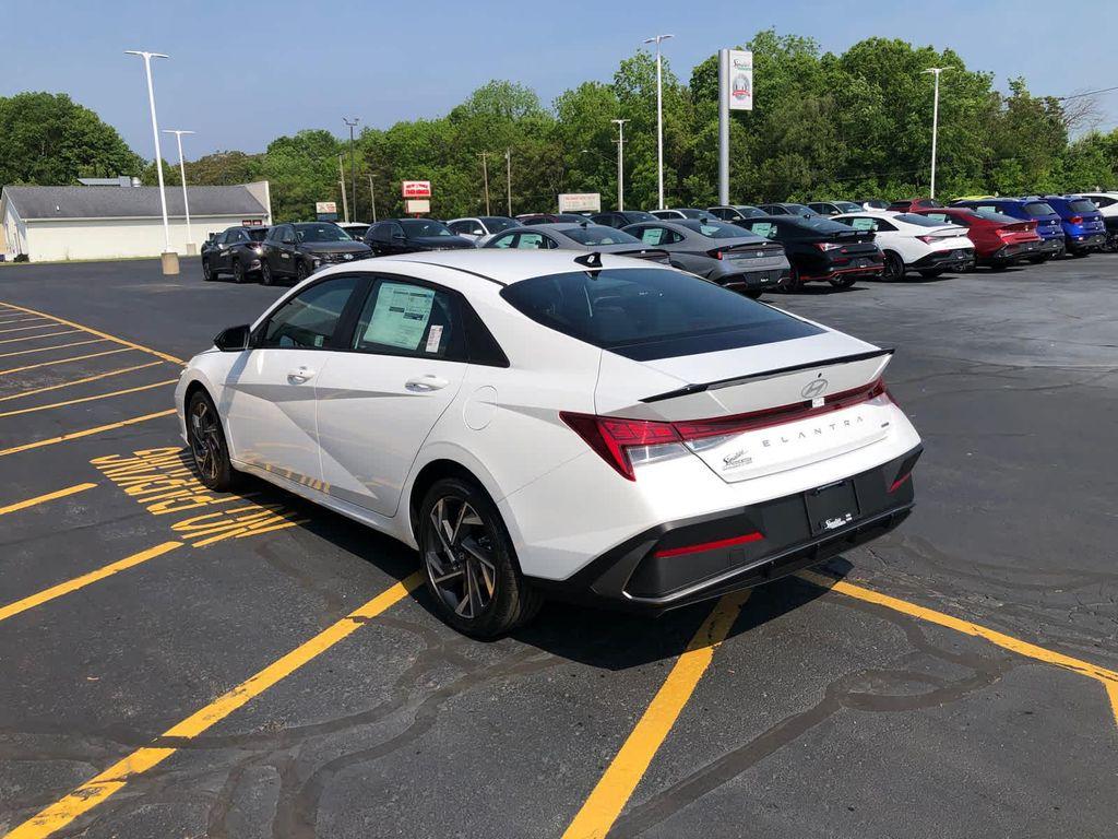 new 2025 Hyundai Elantra car, priced at $28,692