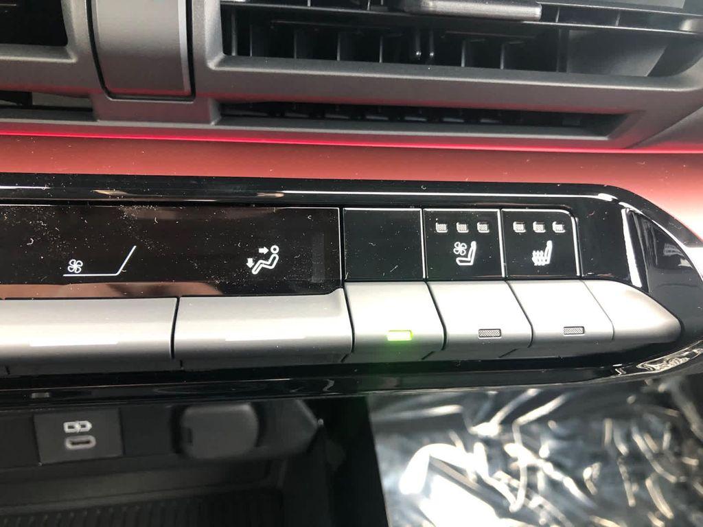 new 2026 Toyota Prius Plug-In Hybrid car, priced at $43,953