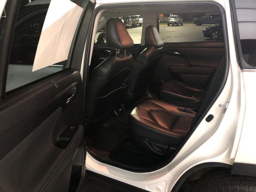 used 2022 Toyota Highlander car, priced at $33,990