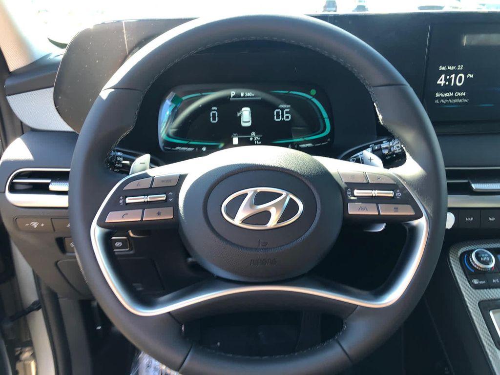 new 2025 Hyundai Palisade car, priced at $42,428
