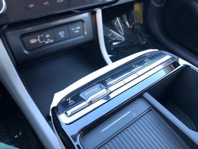 new 2025 Hyundai TUCSON Hybrid car, priced at $38,144