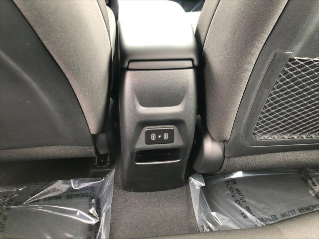 new 2025 Hyundai Venue car, priced at $23,674