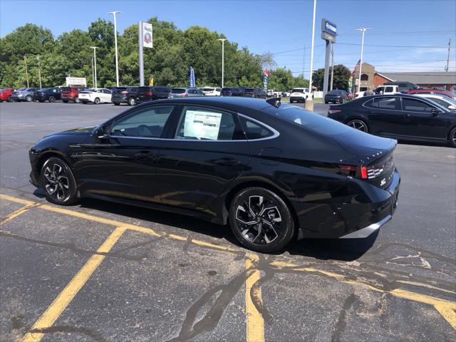 new 2024 Hyundai Sonata car, priced at $28,797