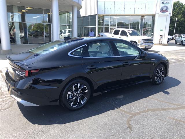 new 2024 Hyundai Sonata car, priced at $28,797