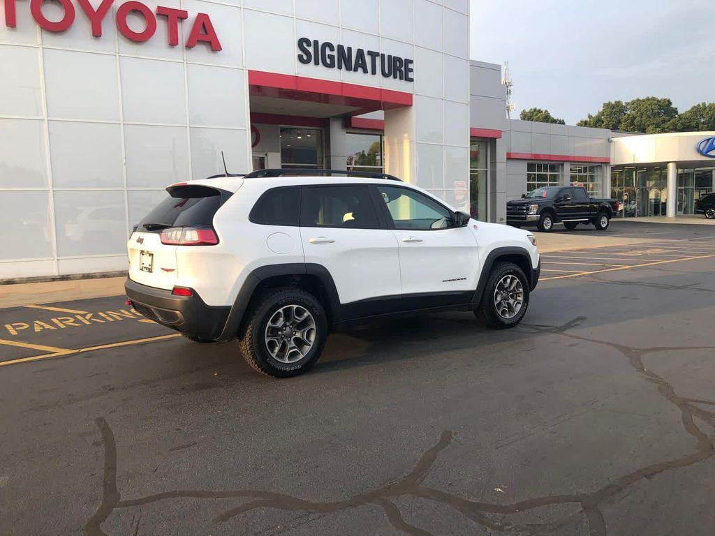 used 2022 Jeep Cherokee car, priced at $26,990
