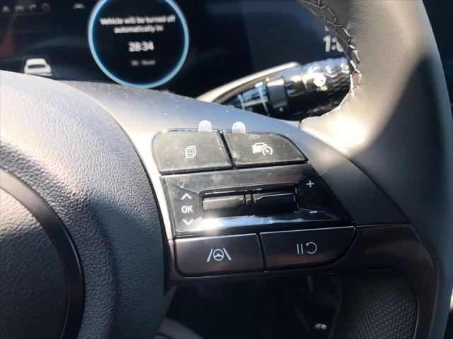 new 2025 Hyundai Elantra car, priced at $29,685