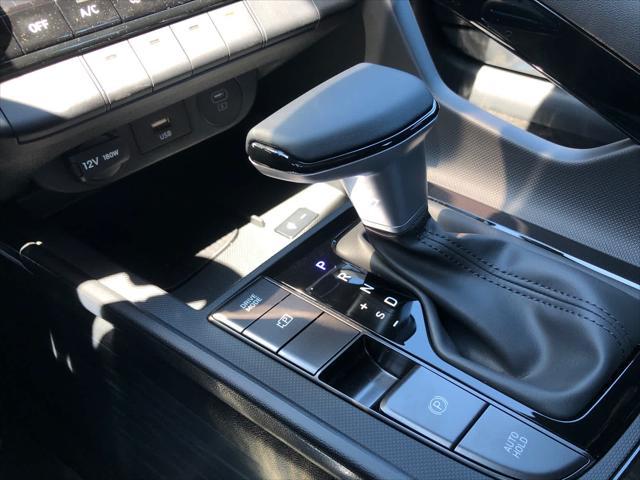 new 2025 Hyundai Elantra car, priced at $29,685