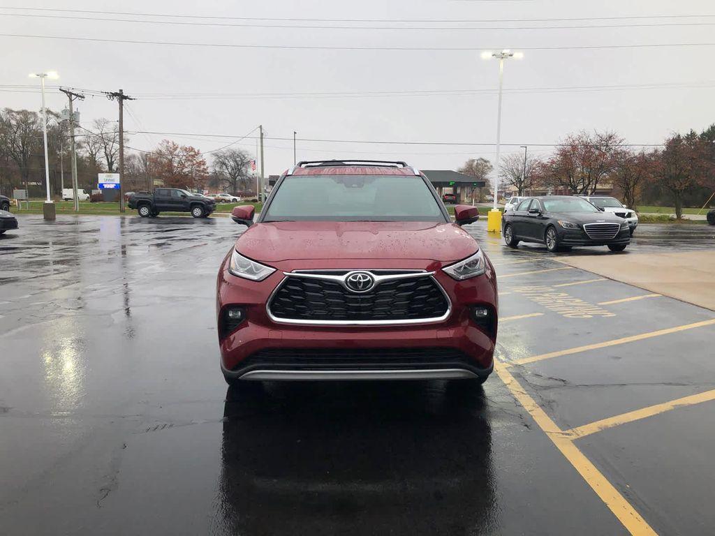 new 2026 Toyota Highlander Hybrid car, priced at $58,761