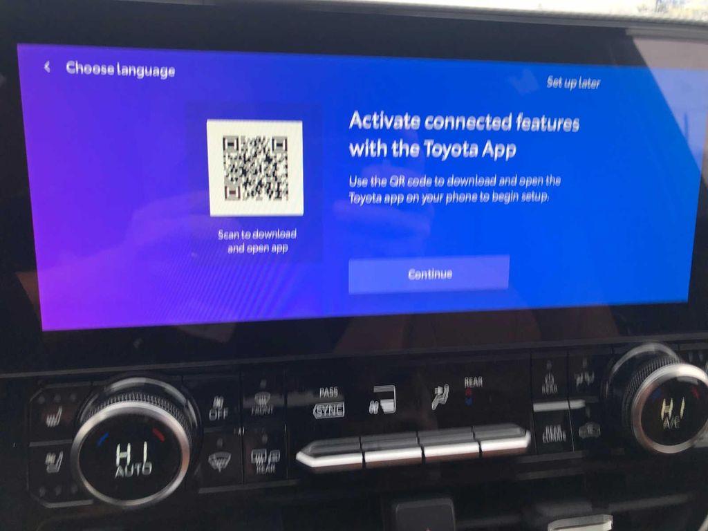 new 2026 Toyota Highlander Hybrid car, priced at $58,761