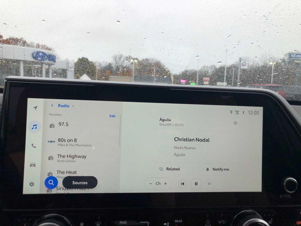 new 2026 Toyota Highlander Hybrid car, priced at $58,761