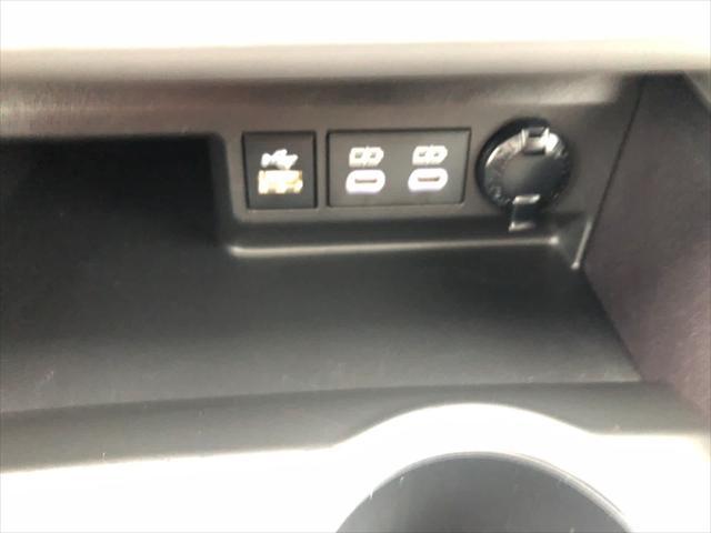 used 2024 Toyota Highlander car, priced at $44,990