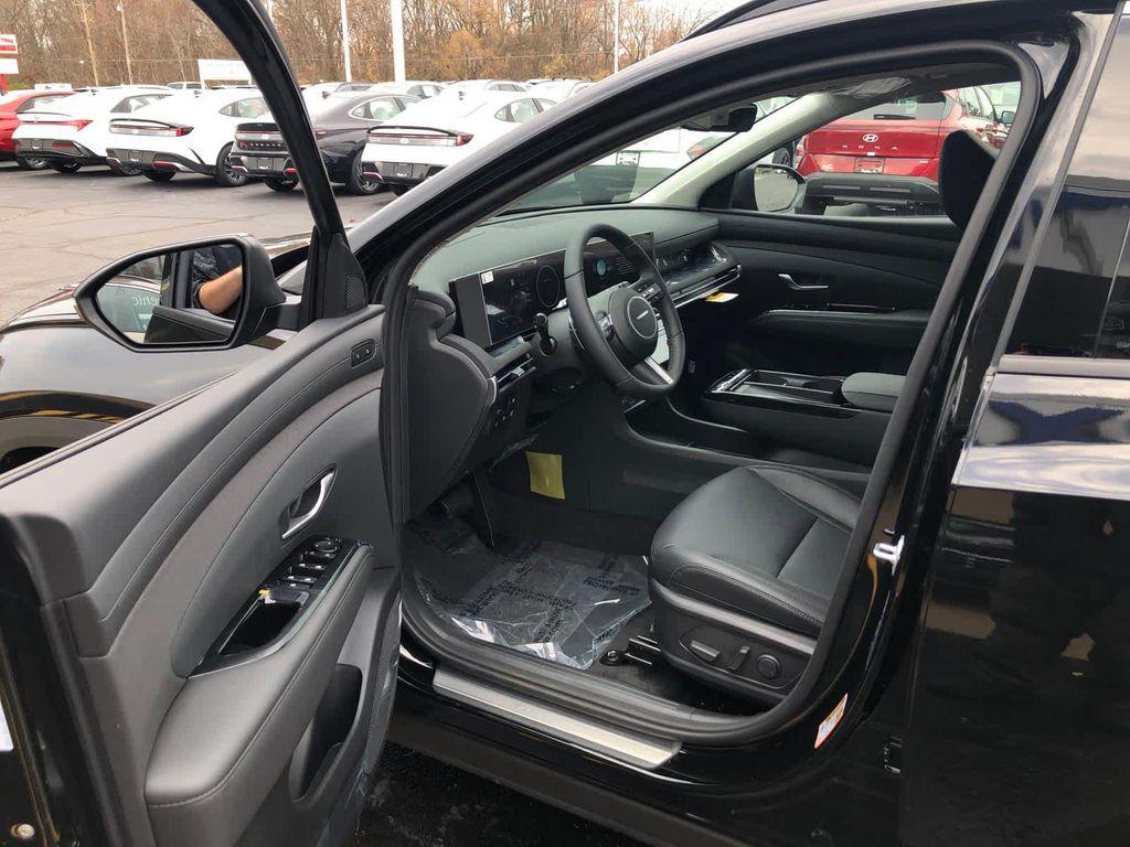 new 2026 Hyundai TUCSON Hybrid car, priced at $44,480