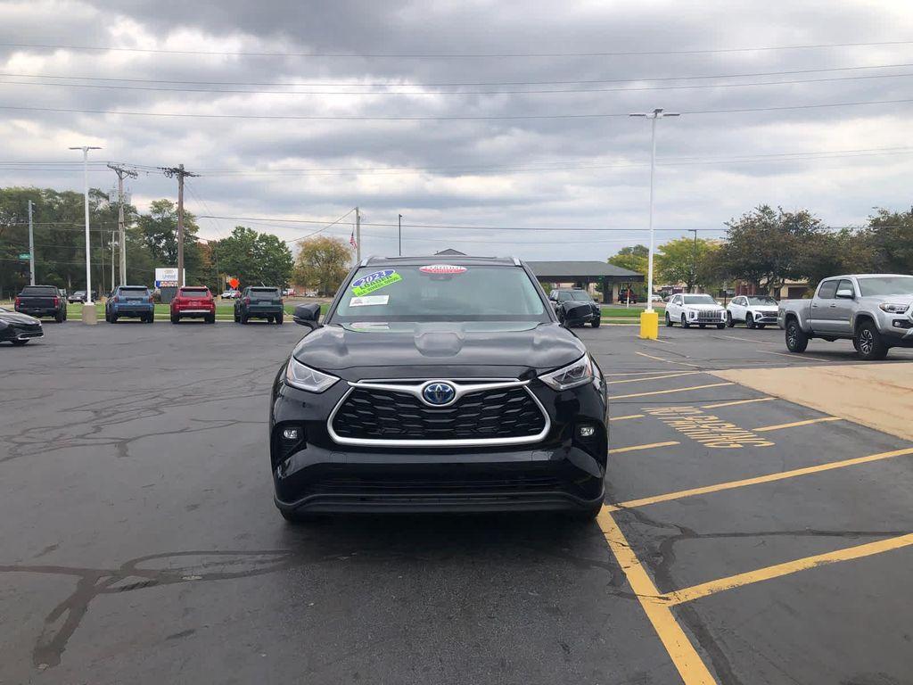 used 2023 Toyota Highlander Hybrid car, priced at $42,490