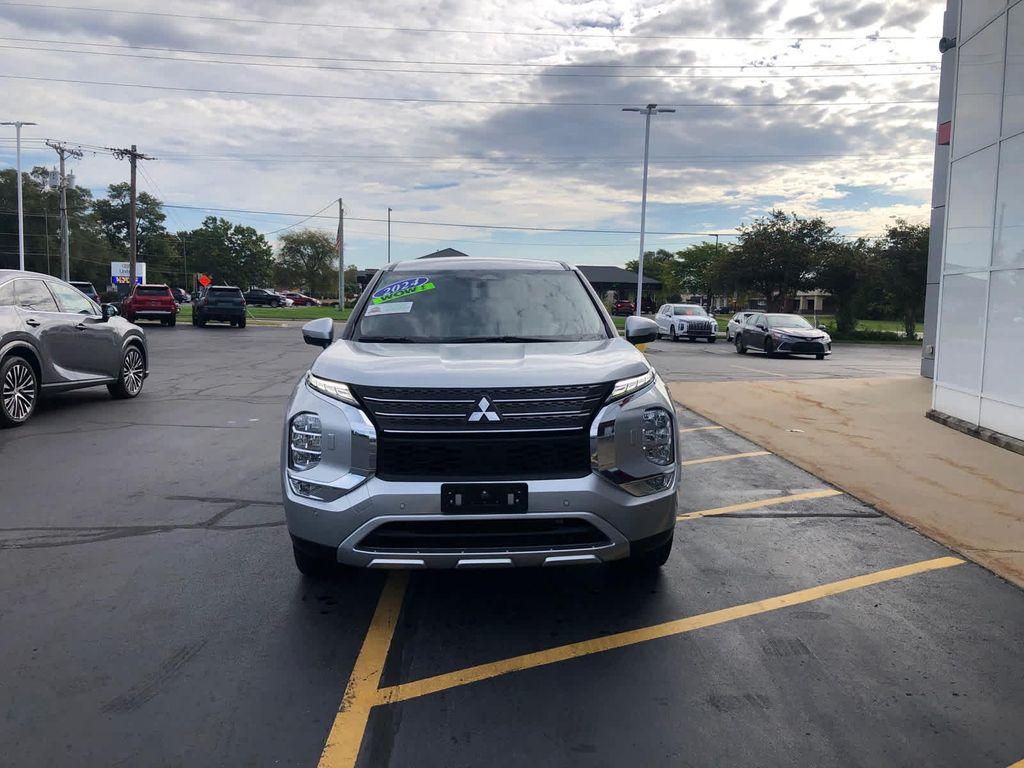 used 2024 Mitsubishi Outlander car, priced at $26,590