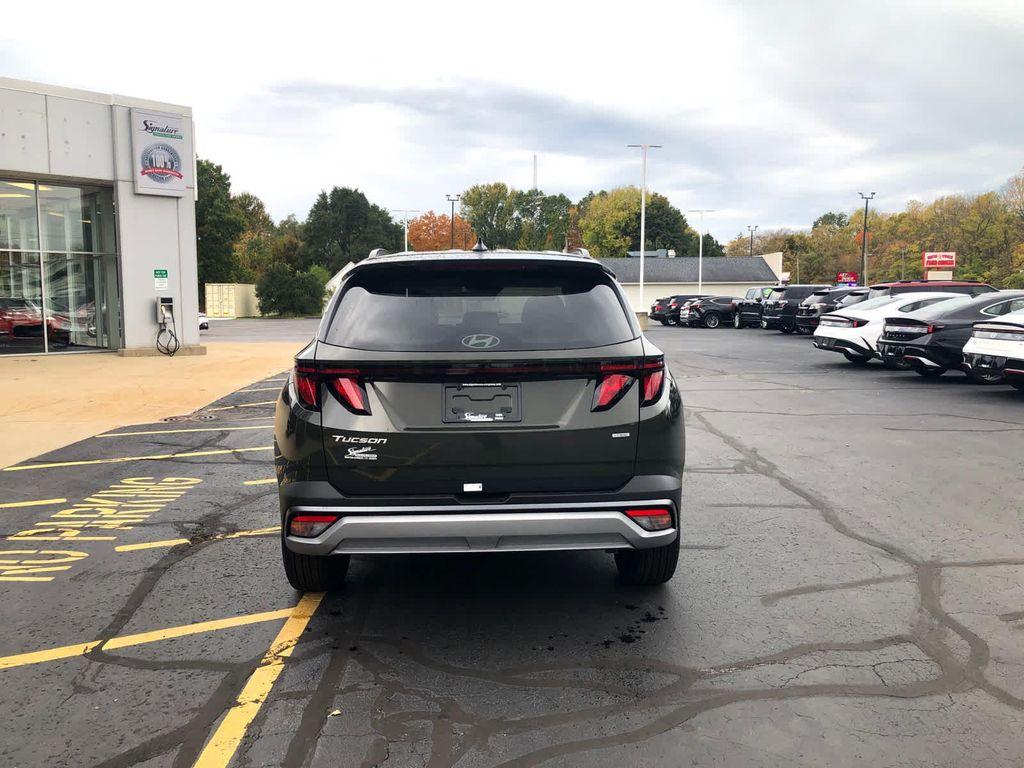 new 2026 Hyundai Tucson car, priced at $33,884