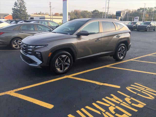 new 2025 Hyundai Tucson Hybrid car, priced at $37,298