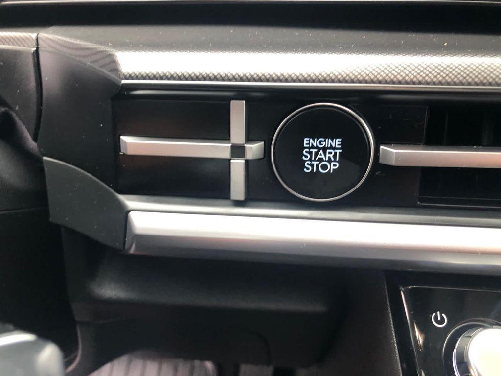 used 2024 Hyundai Santa Fe car, priced at $34,390