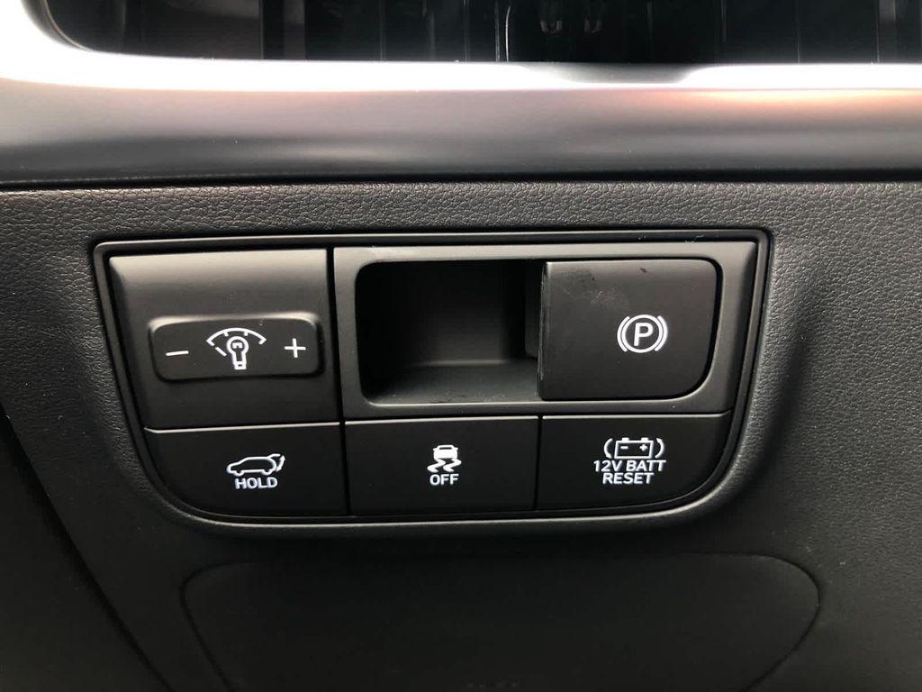 new 2025 Hyundai TUCSON Hybrid car, priced at $36,990