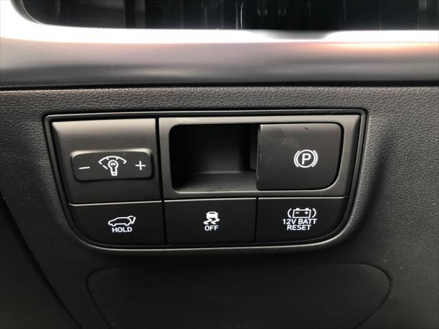new 2025 Hyundai TUCSON Hybrid car, priced at $37,164