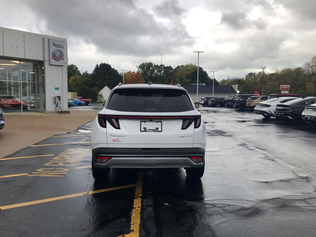 new 2026 Hyundai TUCSON Hybrid car, priced at $45,045