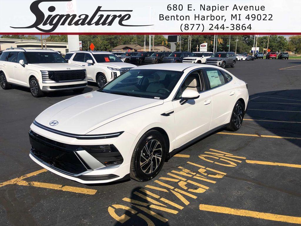 new 2026 Hyundai Sonata Hybrid car, priced at $30,519