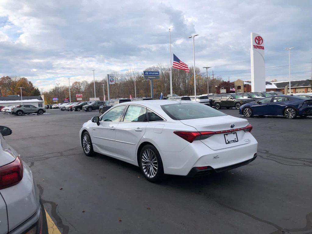 used 2019 Toyota Avalon Hybrid car, priced at $32,990