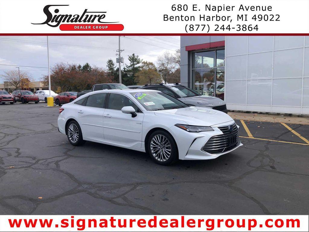 used 2019 Toyota Avalon Hybrid car, priced at $32,990