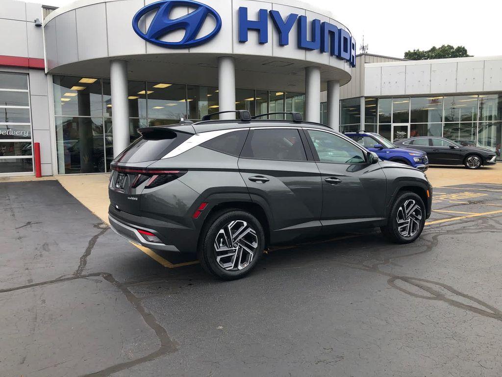 new 2026 Hyundai TUCSON Hybrid car, priced at $43,531