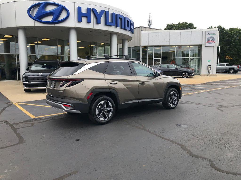 new 2026 Hyundai TUCSON Hybrid car, priced at $36,717
