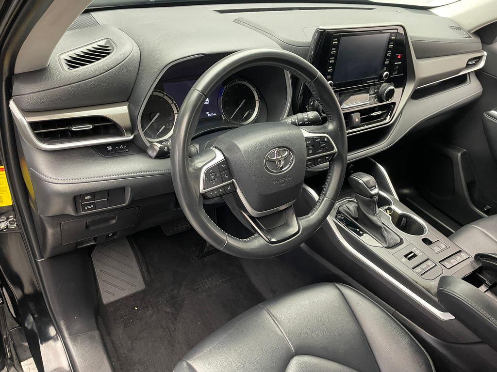 used 2022 Toyota Highlander car, priced at $26,900