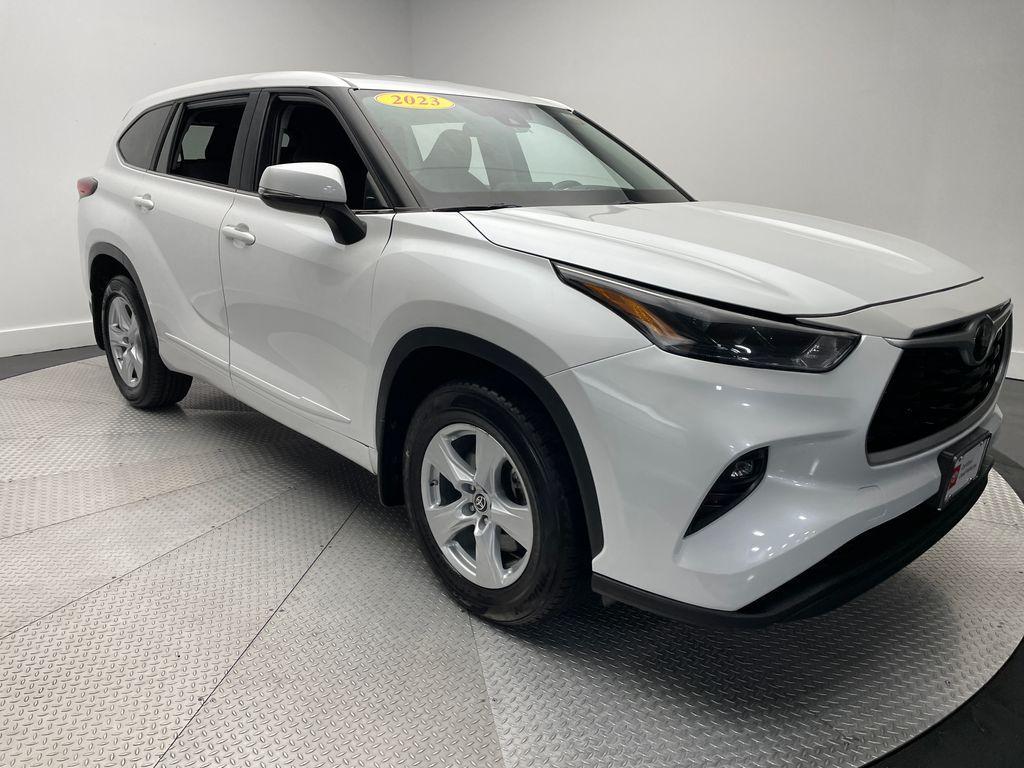 used 2023 Toyota Highlander car, priced at $32,900