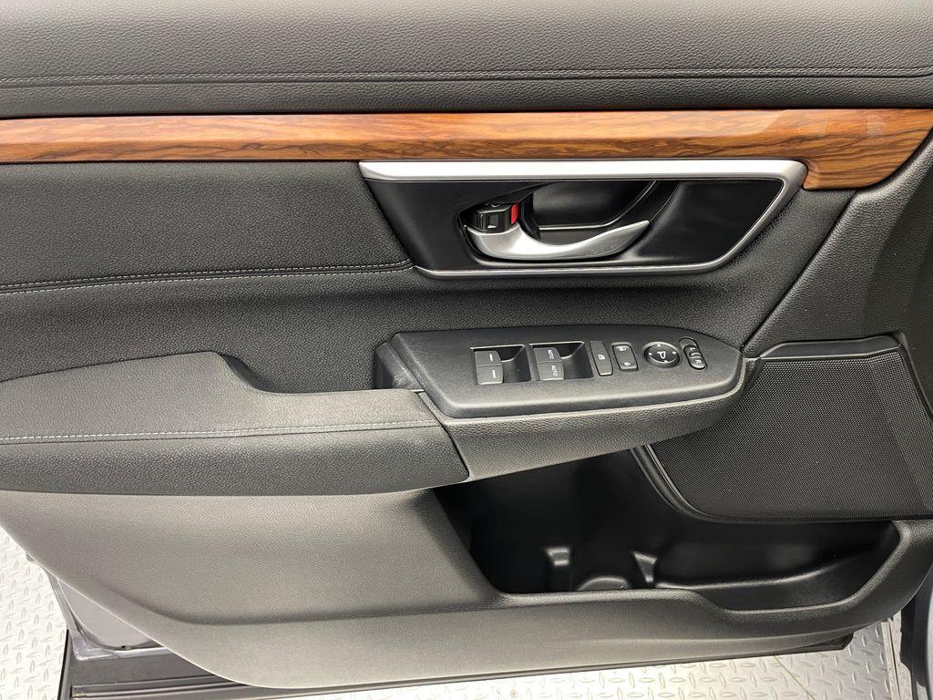 used 2022 Honda CR-V car, priced at $28,900