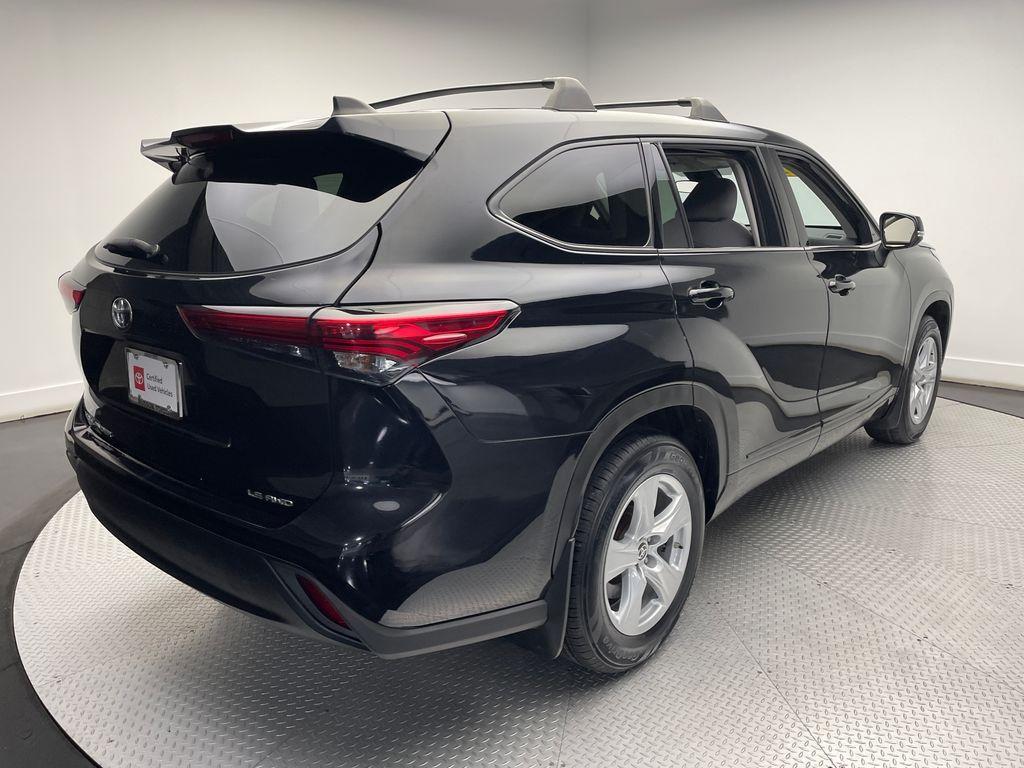 used 2022 Toyota Highlander car, priced at $32,900