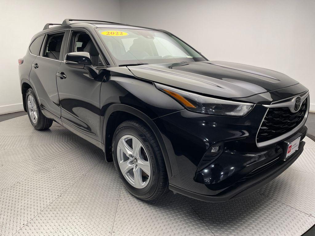used 2022 Toyota Highlander car, priced at $32,900