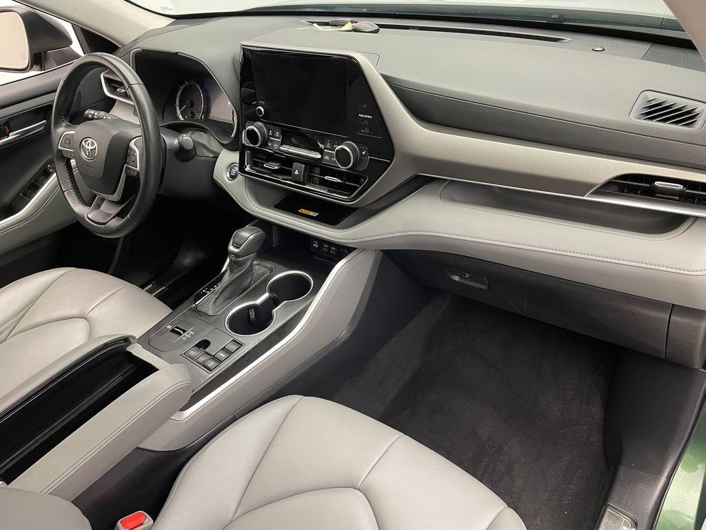 used 2023 Toyota Highlander car, priced at $35,900