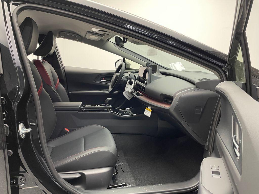 new 2025 Toyota Prius Plug-In Hybrid car, priced at $44,603
