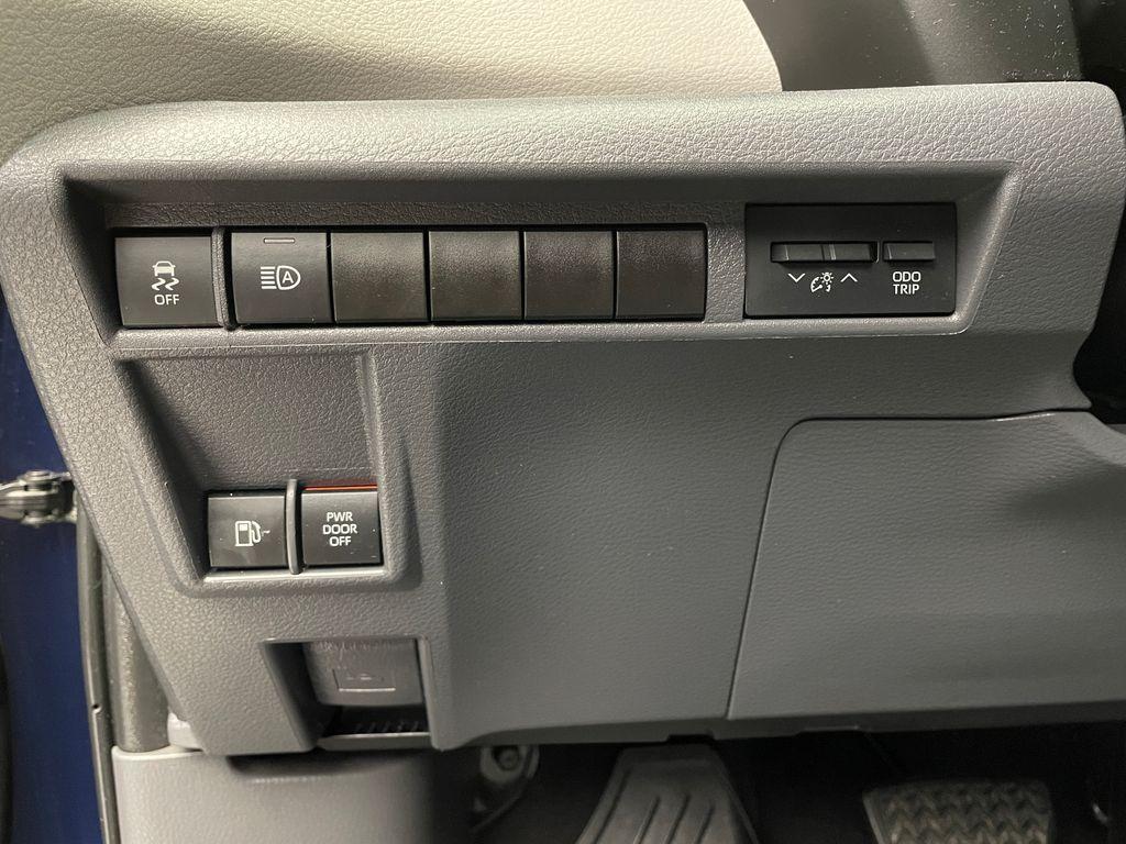 used 2022 Toyota Sienna car, priced at $31,900