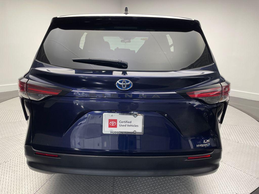 used 2022 Toyota Sienna car, priced at $31,900