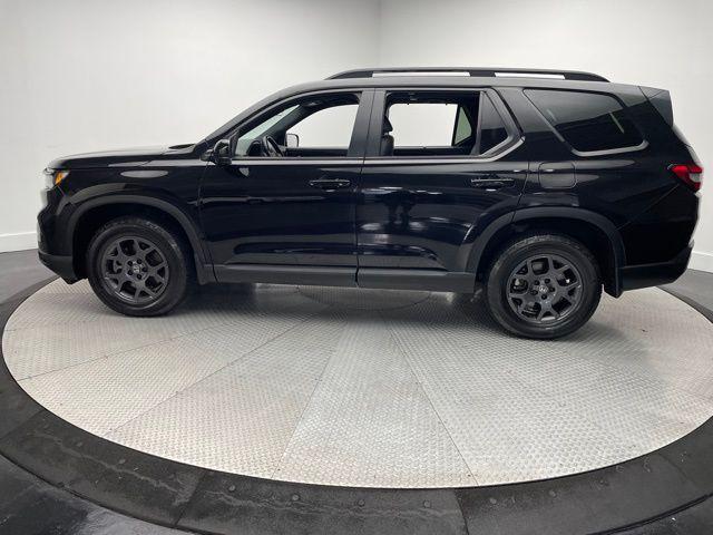 used 2023 Honda Pilot car, priced at $38,000
