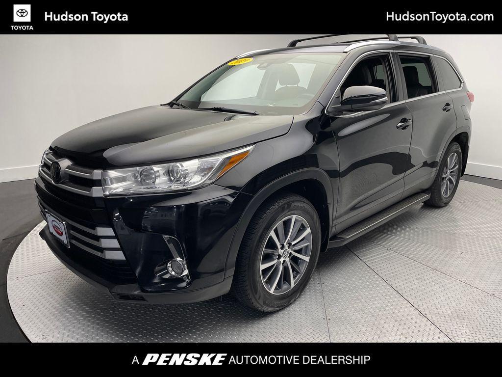 used 2019 Toyota Highlander car, priced at $25,900