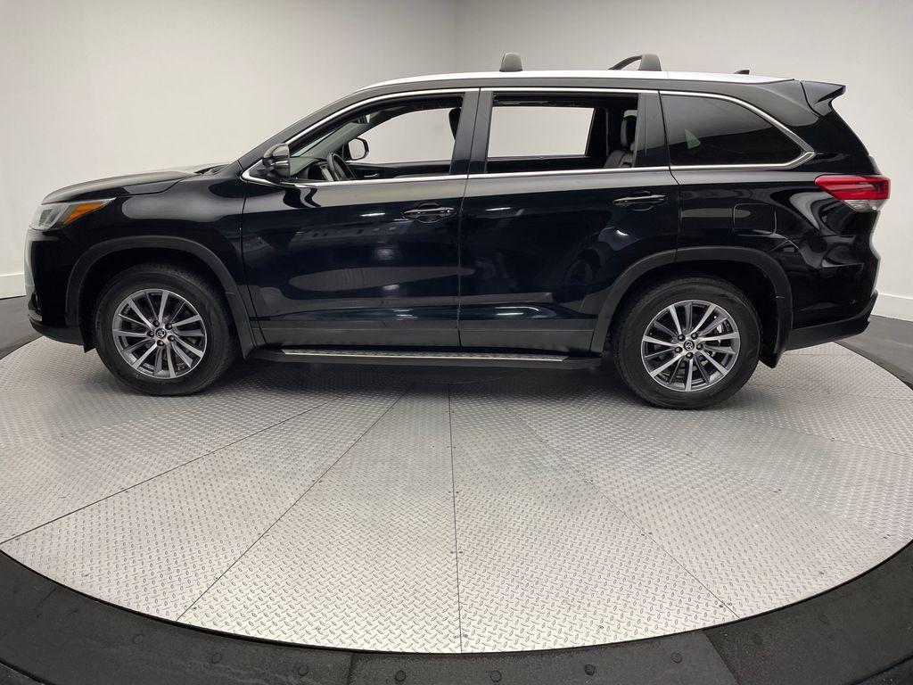used 2019 Toyota Highlander car, priced at $25,900